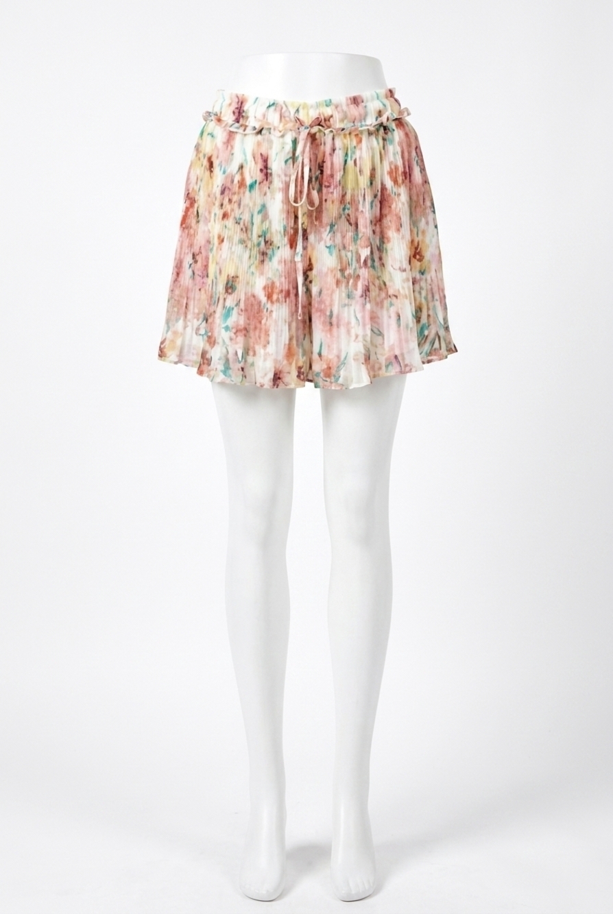 NEW MYSTREE pleated chiffon shorts in ivory